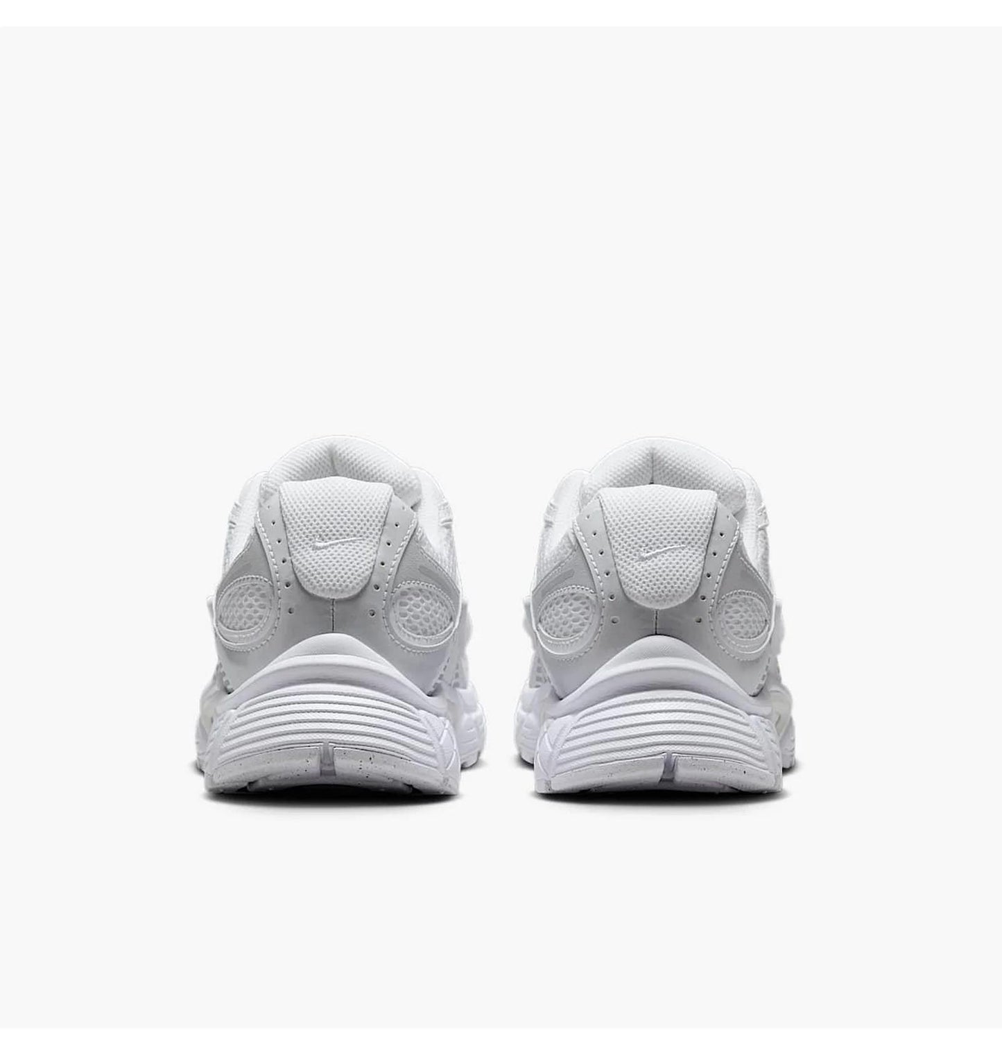 Кросівки чоловічі Nike V5 Rnr White Black Metallic Silver (HQ7901-101)