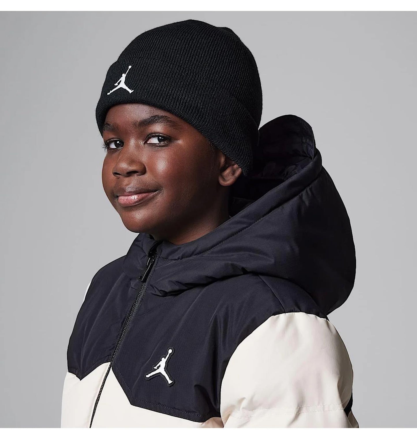 Шапка Jordan Essentials Black (9A0836-023)