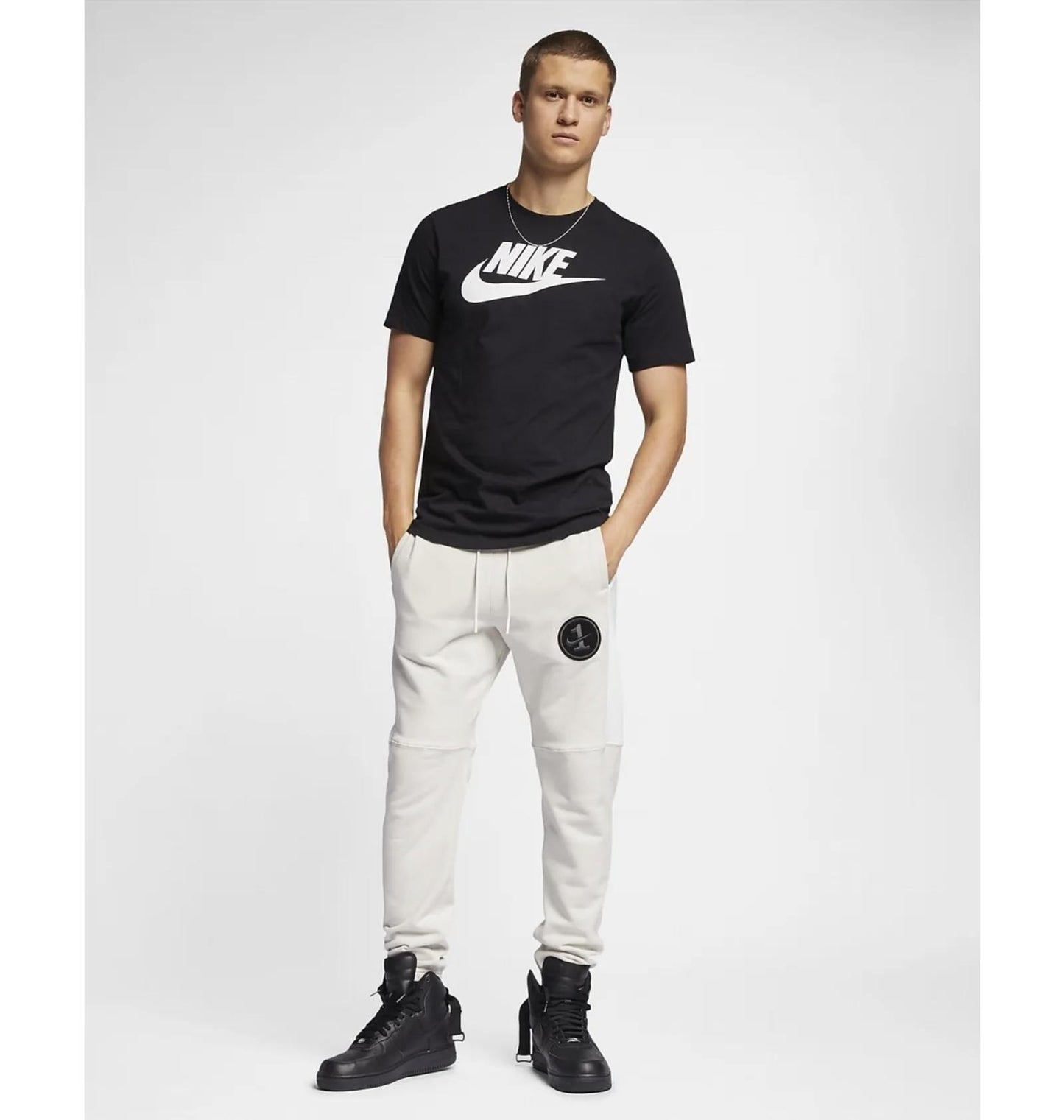 Футболка чоловіча Nike M Nsw Tee Icon Futura (AR5004-010)