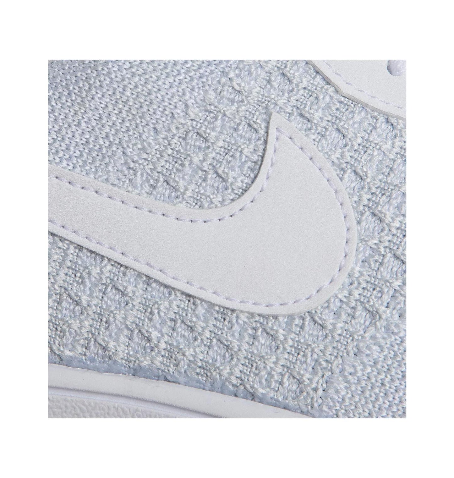 Кросівки чоловічі Nike Air Force 1 Flyknit 2.0 (AV3042-100)