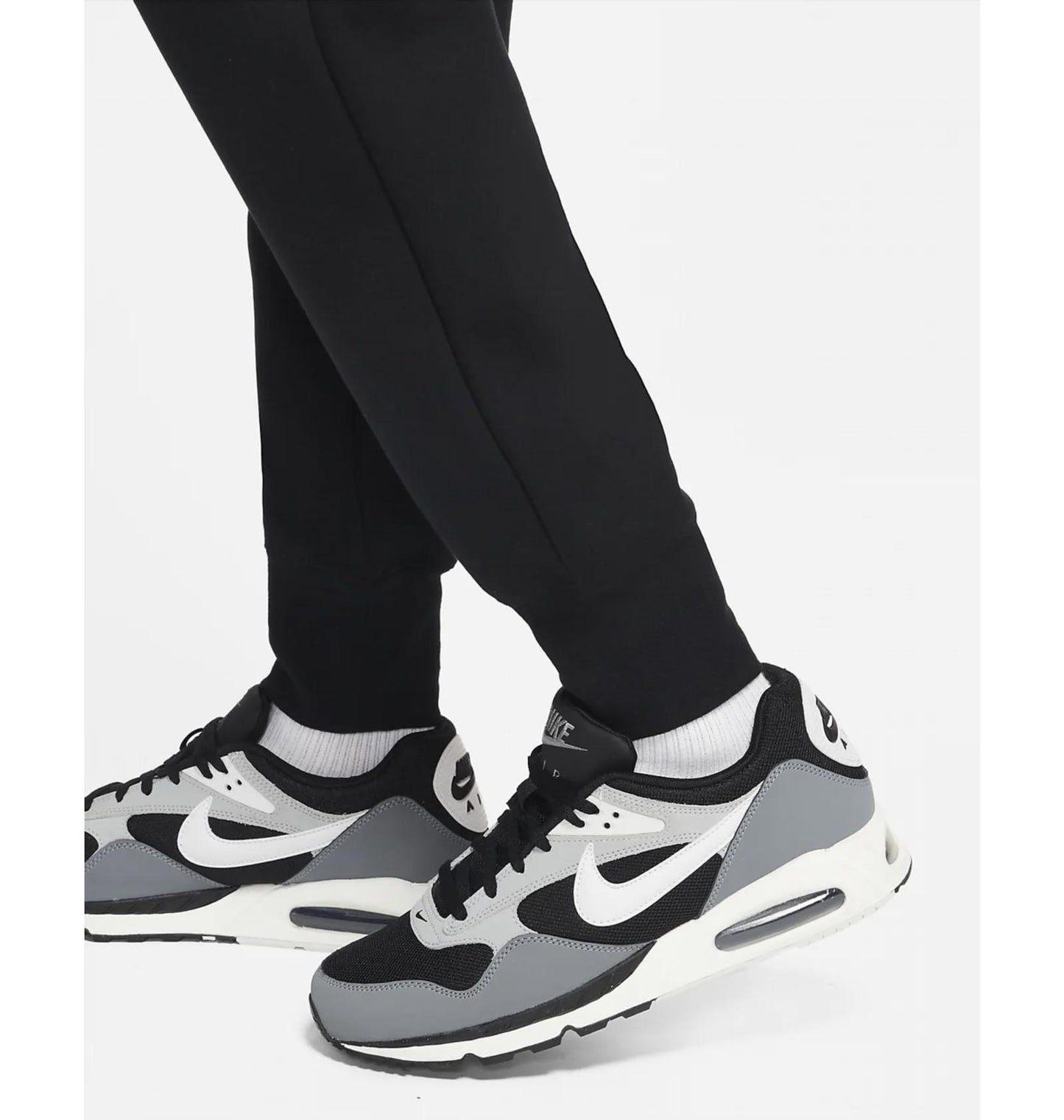 Брюки чоловічі Nike Sportswear Swoosh Tech Fleece Pant (DH1023-010)