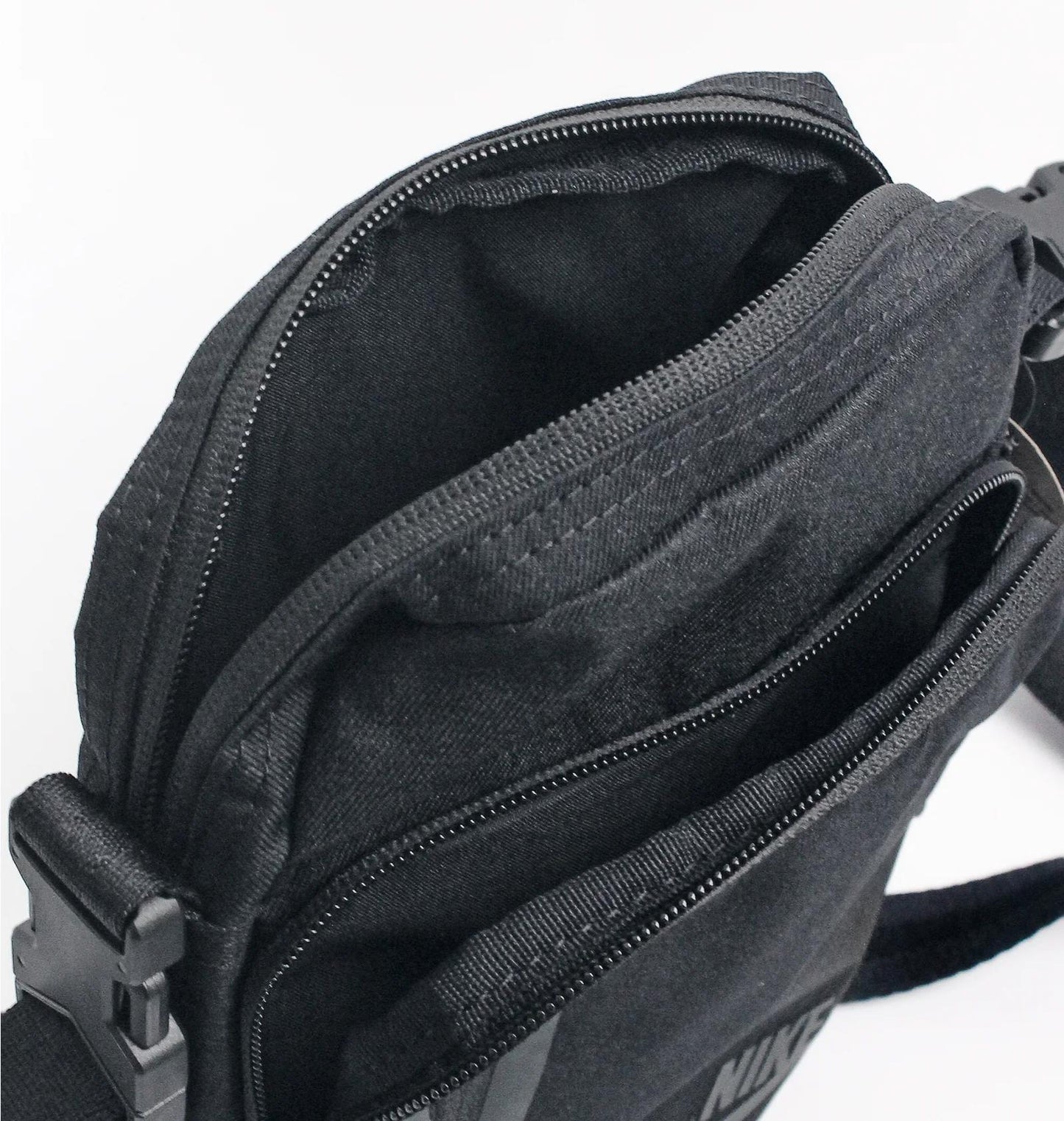 Сумка через плече Nike Nk Elmntl Prm Crssbdy (DN2557-010)