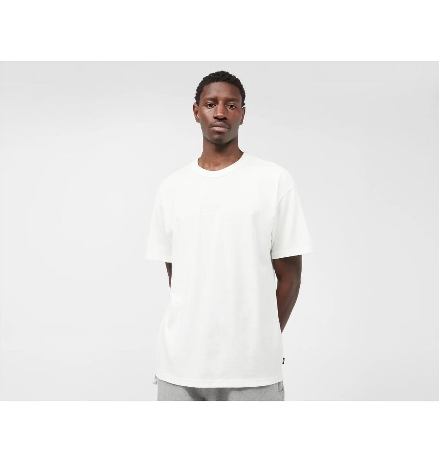 Футболка чоловіча Nike Sportswear Premium Essentials T-Shirt (DO7392-101)
