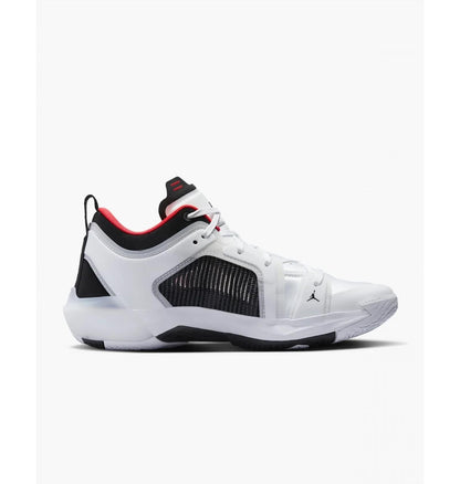 Кросівки чоловічі Nike Air Jordan 37 Low Sneakers (DQ4122-100)