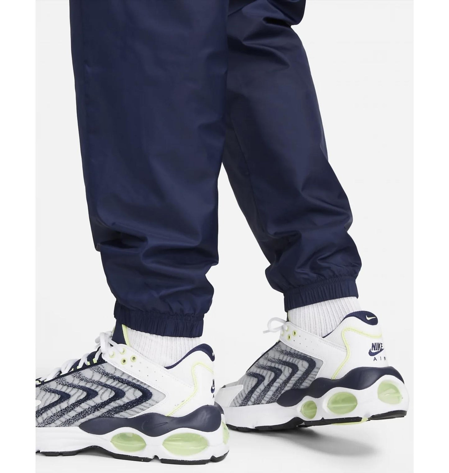 Спортивний костюм чоловічий Nike Sportswear Club (DR3337-410)