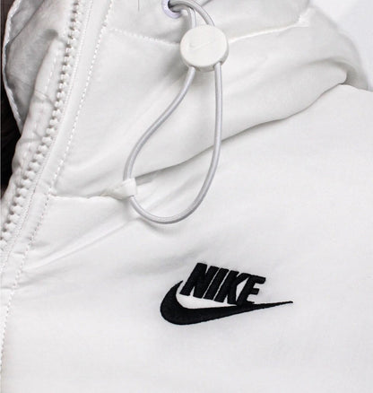 Куртка жіноча Nike Sportswear Classic Puffer Therma-Fit Loose Hooded Jacket (FB7672-100)