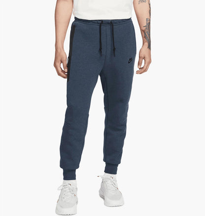 Брюки чоловічі Nike Sportswear Tech Fleece Joggers (FB8002-473)
