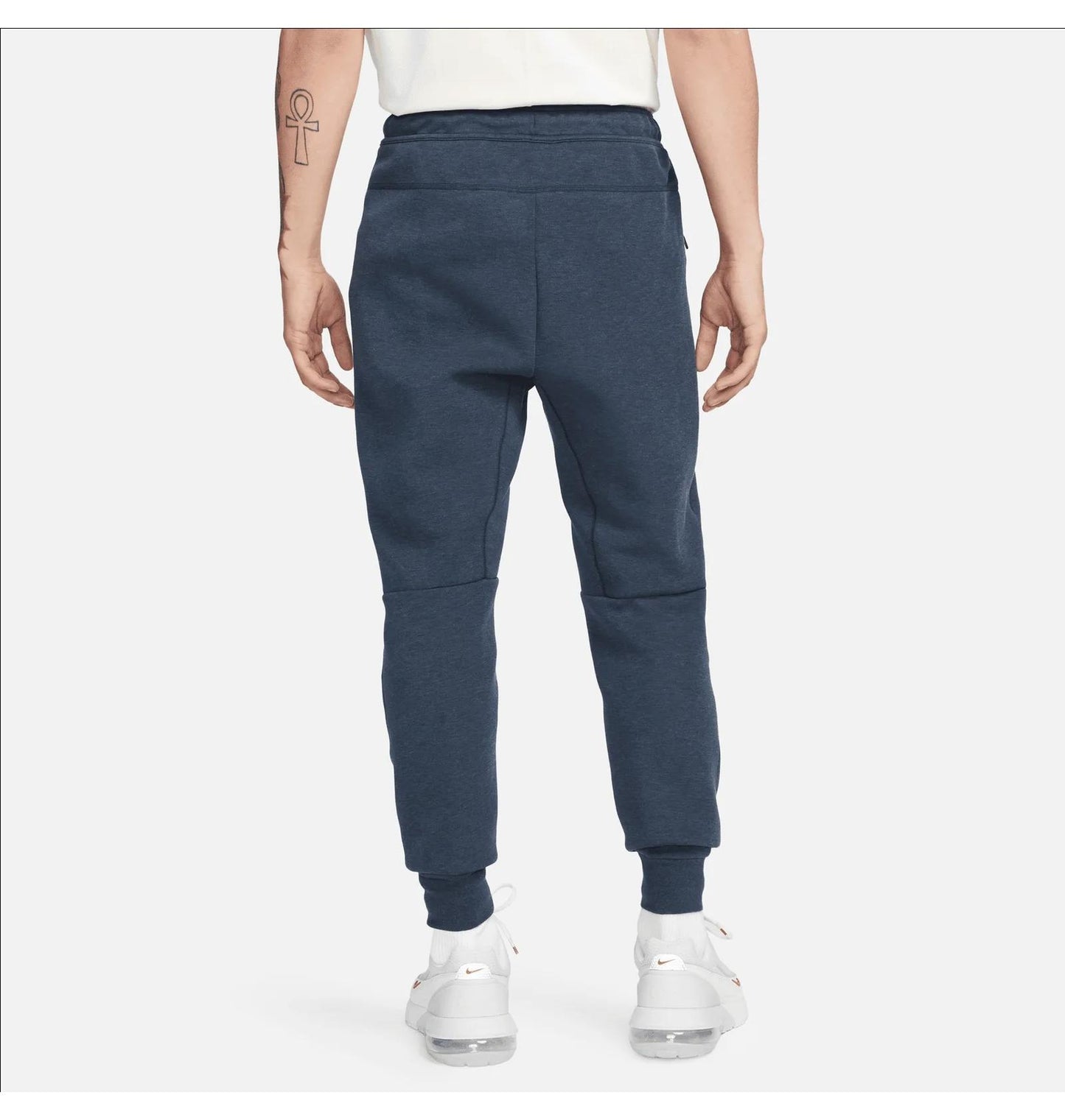 Брюки чоловічі Nike Sportswear Tech Fleece Joggers (FB8002-473)