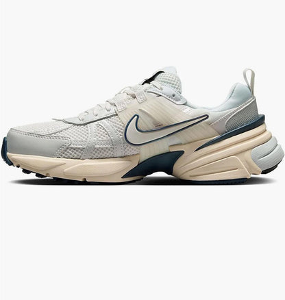 Кросівки для бігу жіночі Nike V2k Run (FD0736-004)
