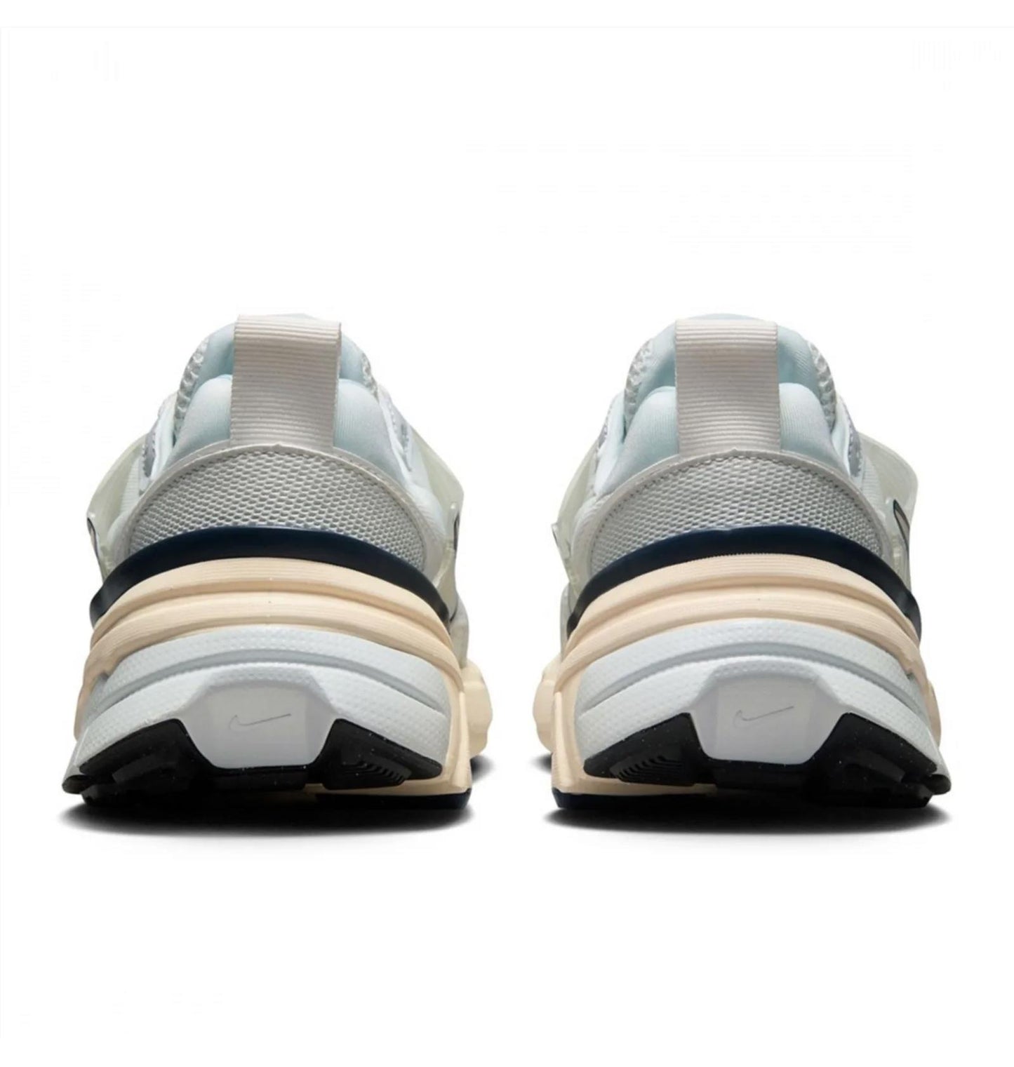 Кросівки для бігу жіночі Nike V2k Run (FD0736-004)