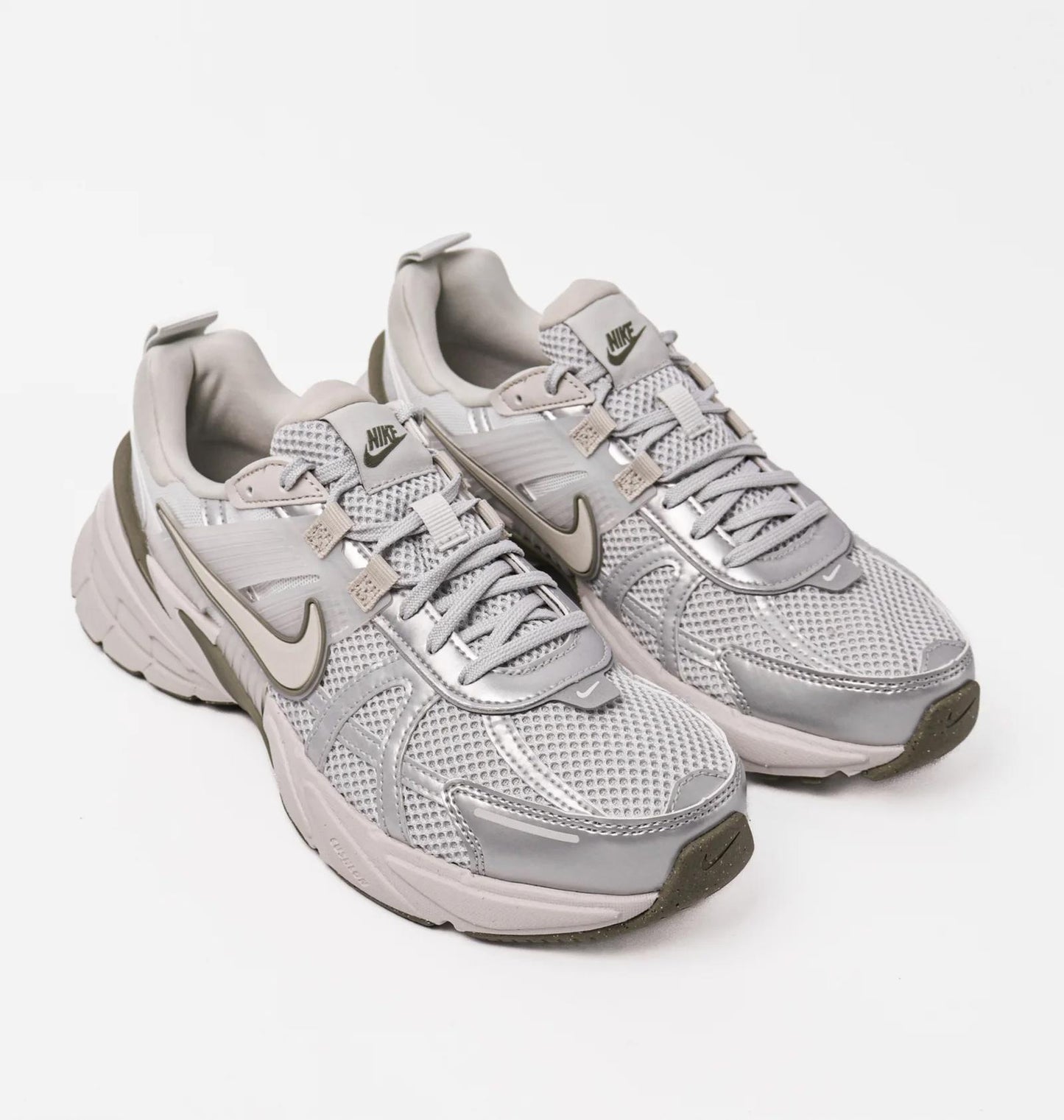 Кросівки жіночі Nike V2k Run (FD0736-006)