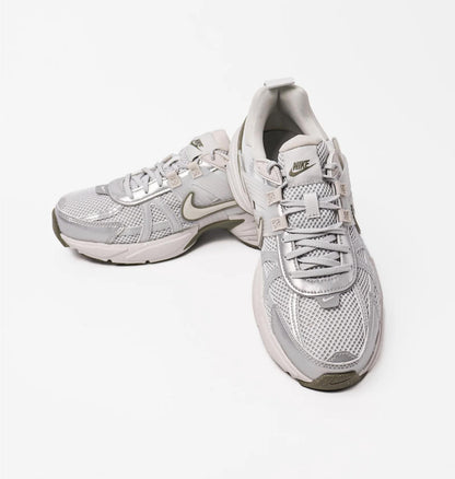 Кросівки жіночі Nike V2k Run (FD0736-006)