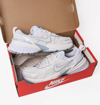 Кросівки жіночі Nike V2k Run (FD0736-009)