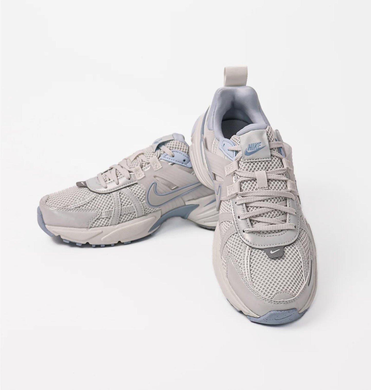 Кросівки жіночі Nike V2k Run (FD0736-009)
