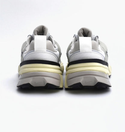 Кросівки жіночі Nike Wmns V2k Run (FD0736-100)