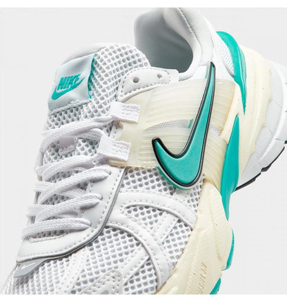 Кросівки жіночі Nike W V2k Run (FD0736-105)