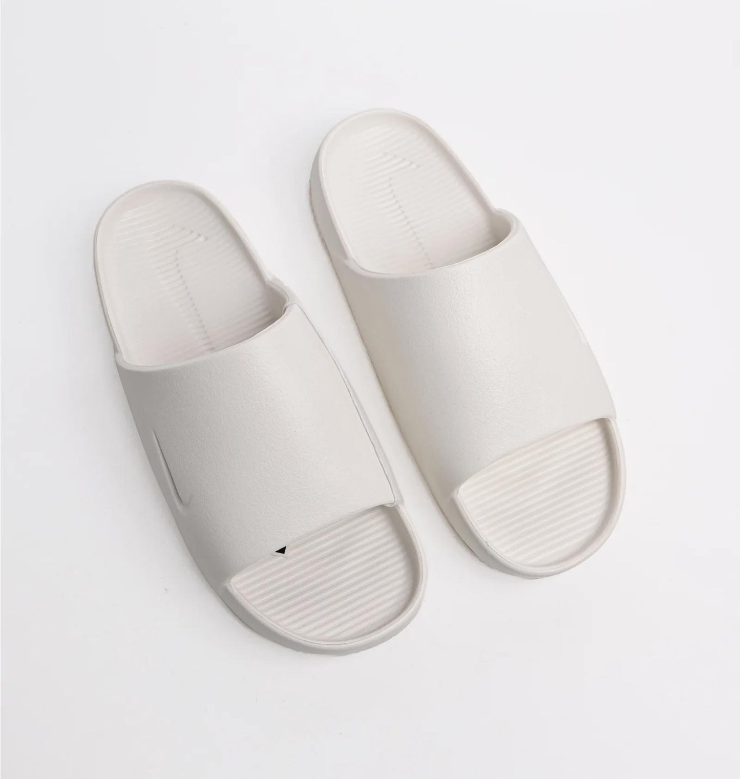 Капці чоловічі Nike Calm Slide (FD4116-100)