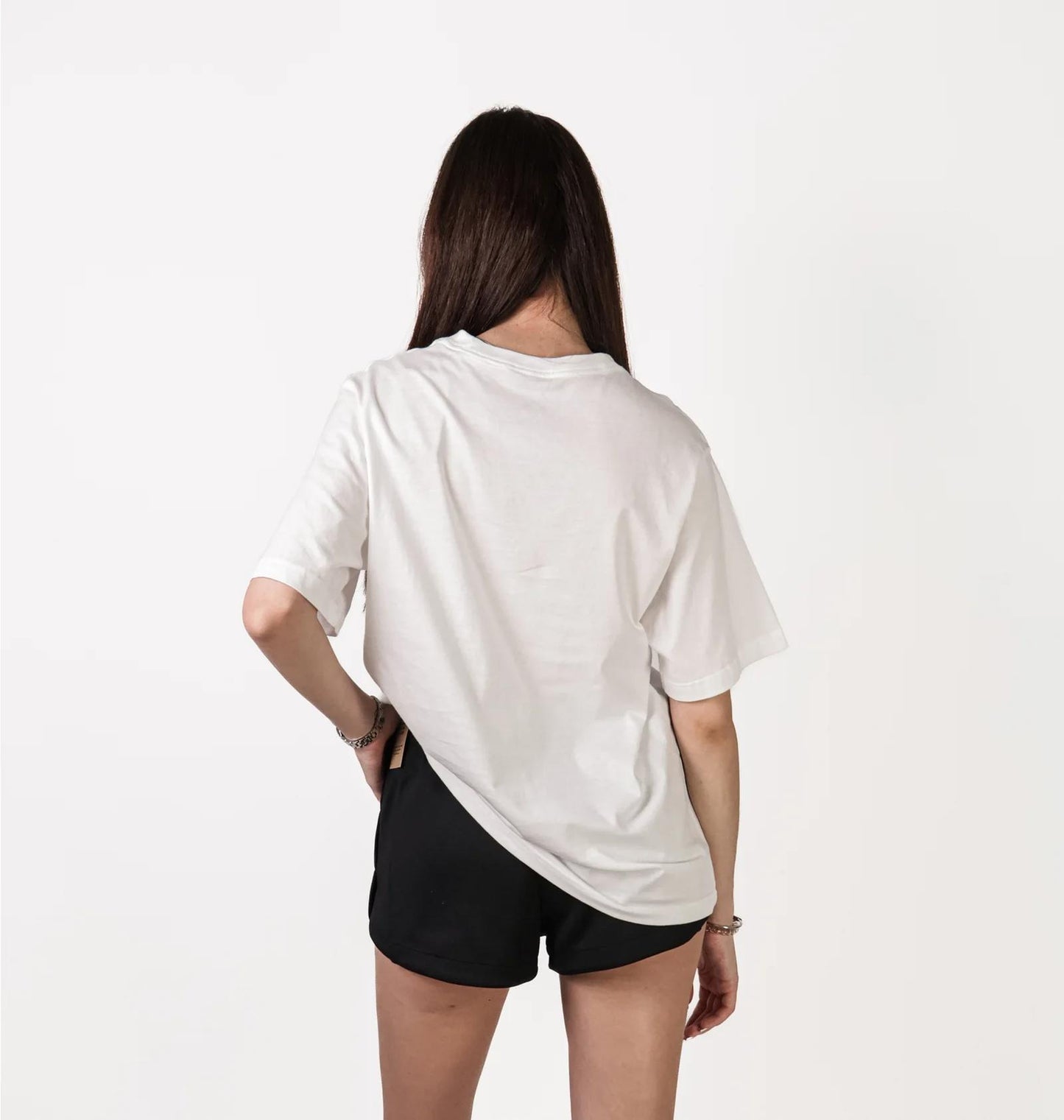 Футболка жіноча Nike W Tee Essntl Lbr (FD4149-100)