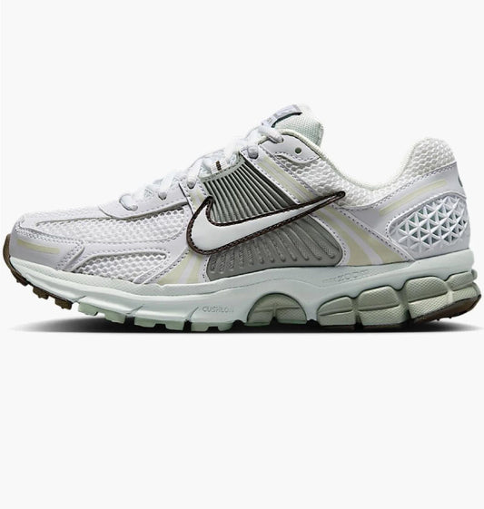 Кросівки жіночі Nike Zoom Vomero 5 (FJ2028-103)