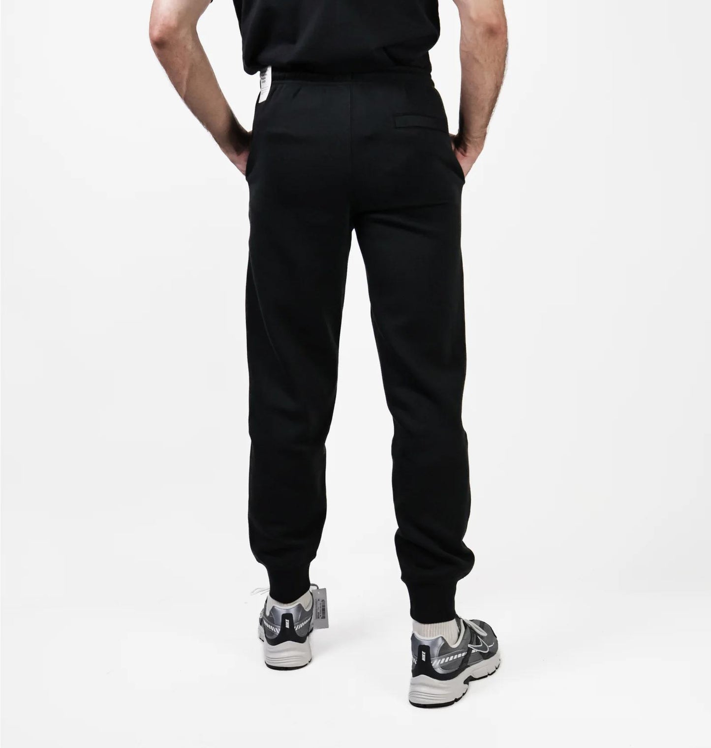 Брюки чоловічі Nike Club Pants Black (FN3787-010)