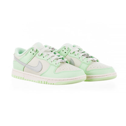 Кросівки жіночі Nike Dunk Low Nn Se (FN6344-001)
