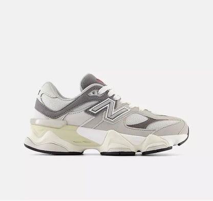Кросівки жіночі New Balance 9060 (GC9060GY)