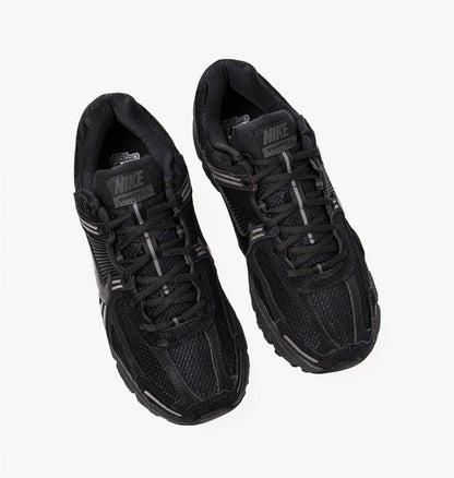 Кросівки чоловічі Nike Zoom Vomero 5 (HF1553-001)