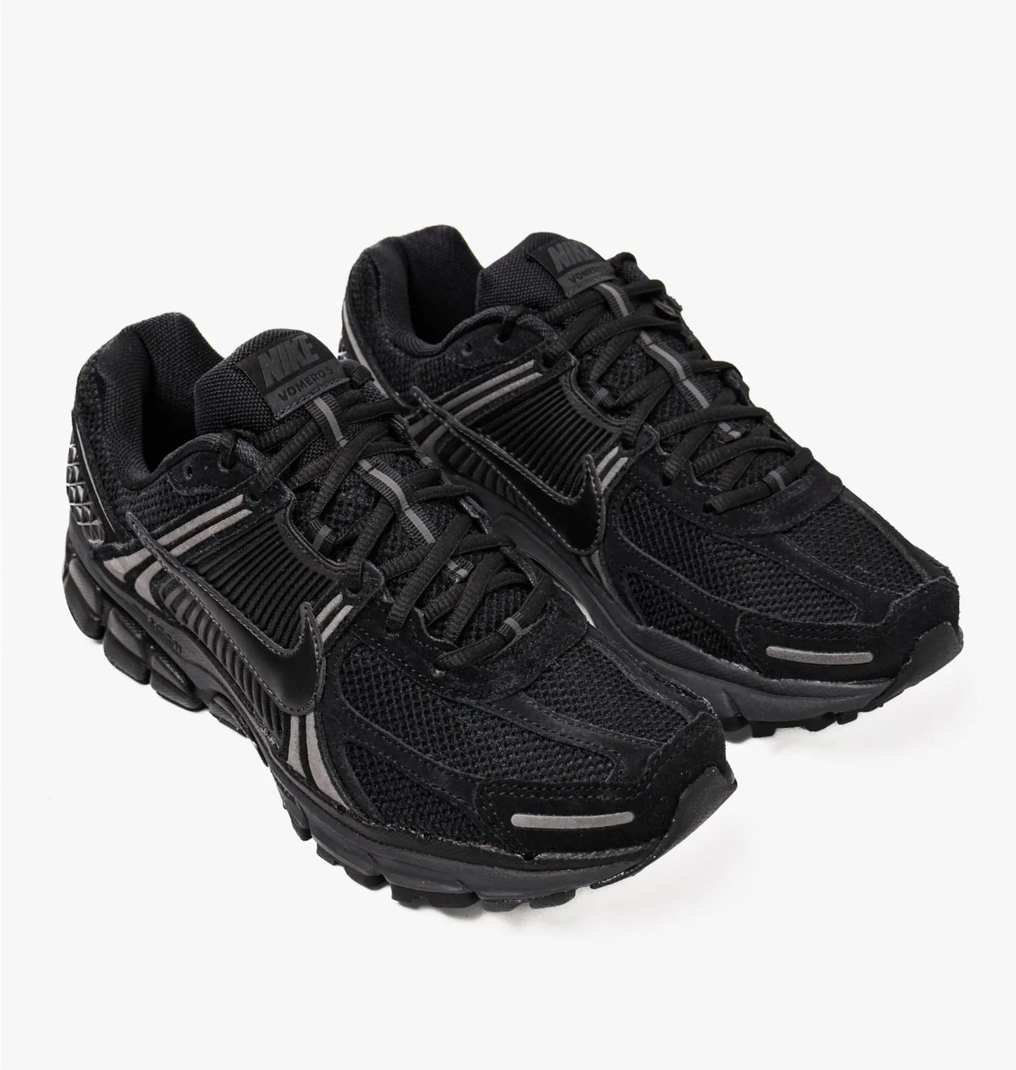 Кросівки чоловічі Nike Zoom Vomero 5 (HF1553-001)