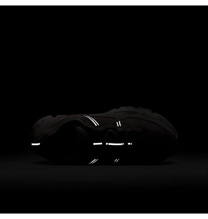 Кросівки жіночі Nike Zoom Vomero 5 Gs (HF6998-600)