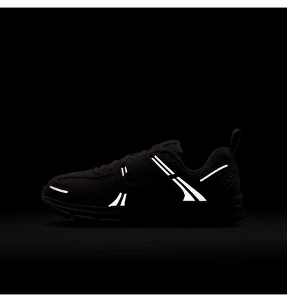 Кросівки жіночі Nike Zoom Vomero 5 Gs (HF6998-600)