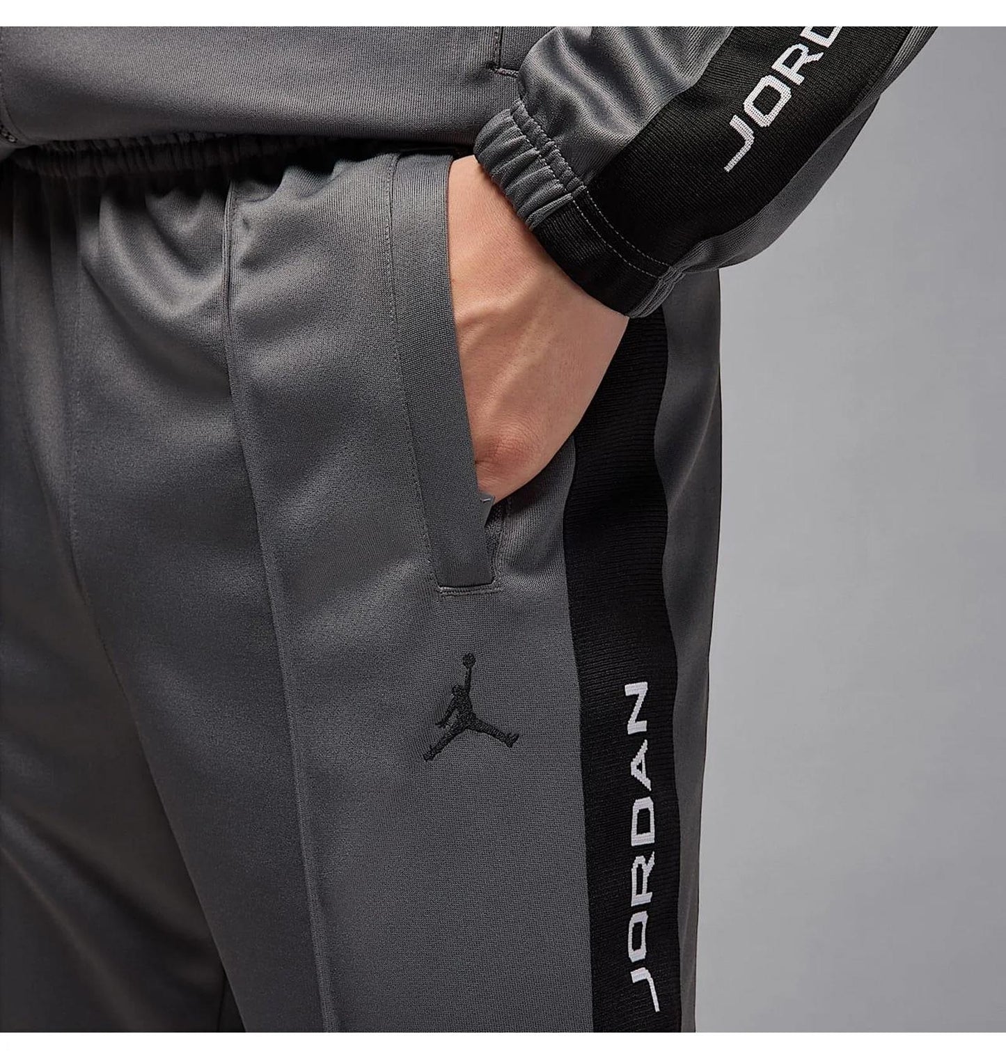 Брюки чоловічі Jordan Essentials Grey (HF9341-034)