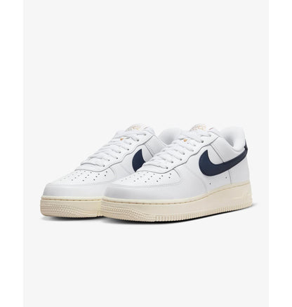Кросівки жіночі Nike Air Force 1 '07 Flyease (HJ9122-100)