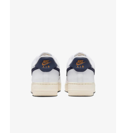 Кросівки жіночі Nike Air Force 1 '07 Flyease (HJ9122-100)