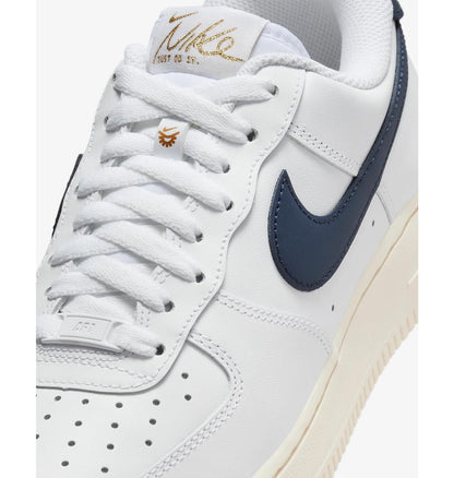 Кросівки жіночі Nike Air Force 1 '07 Flyease (HJ9122-100)