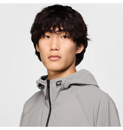 Кофта чоловіча Nike Nike Tech Woven Grey Hm7151-014 (HM7151-014)