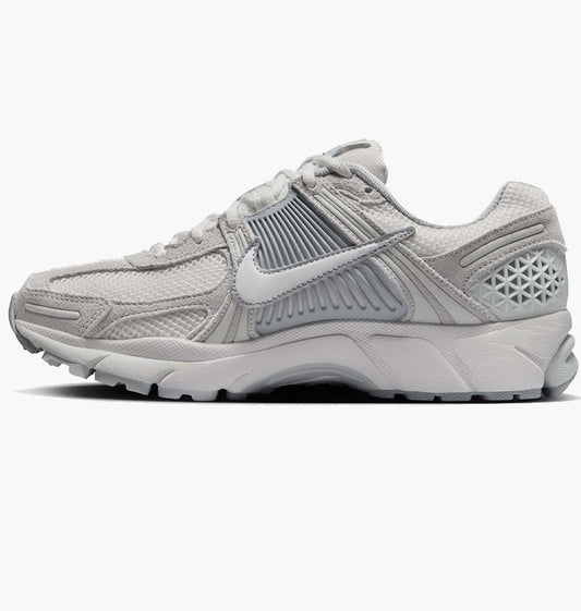 Кросівки унісекс Nike Zoom Vomero 5 (HQ0458-001)