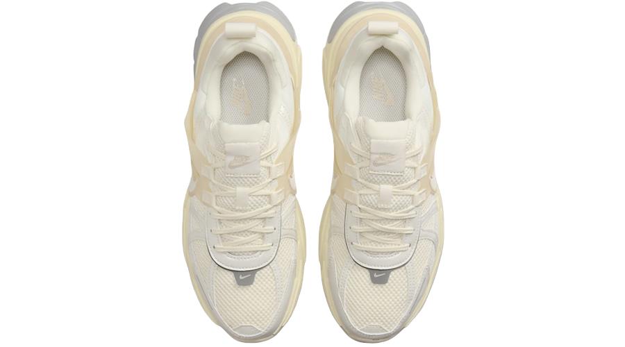 Кросівки жіночі Nike V2k Run "Pale Ivory" (HQ1512-110)