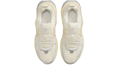 Кросівки жіночі Nike V2k Run "Pale Ivory" (HQ1512-110)