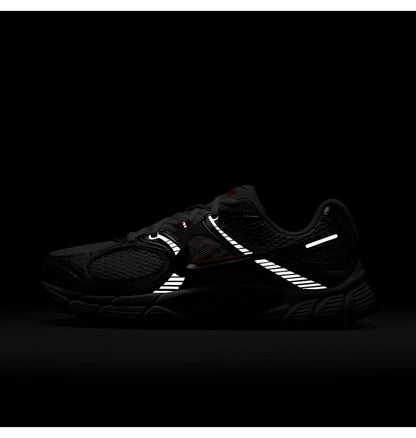 Кросівки жіночі Nike V5 Rnr (HQ7901-100)