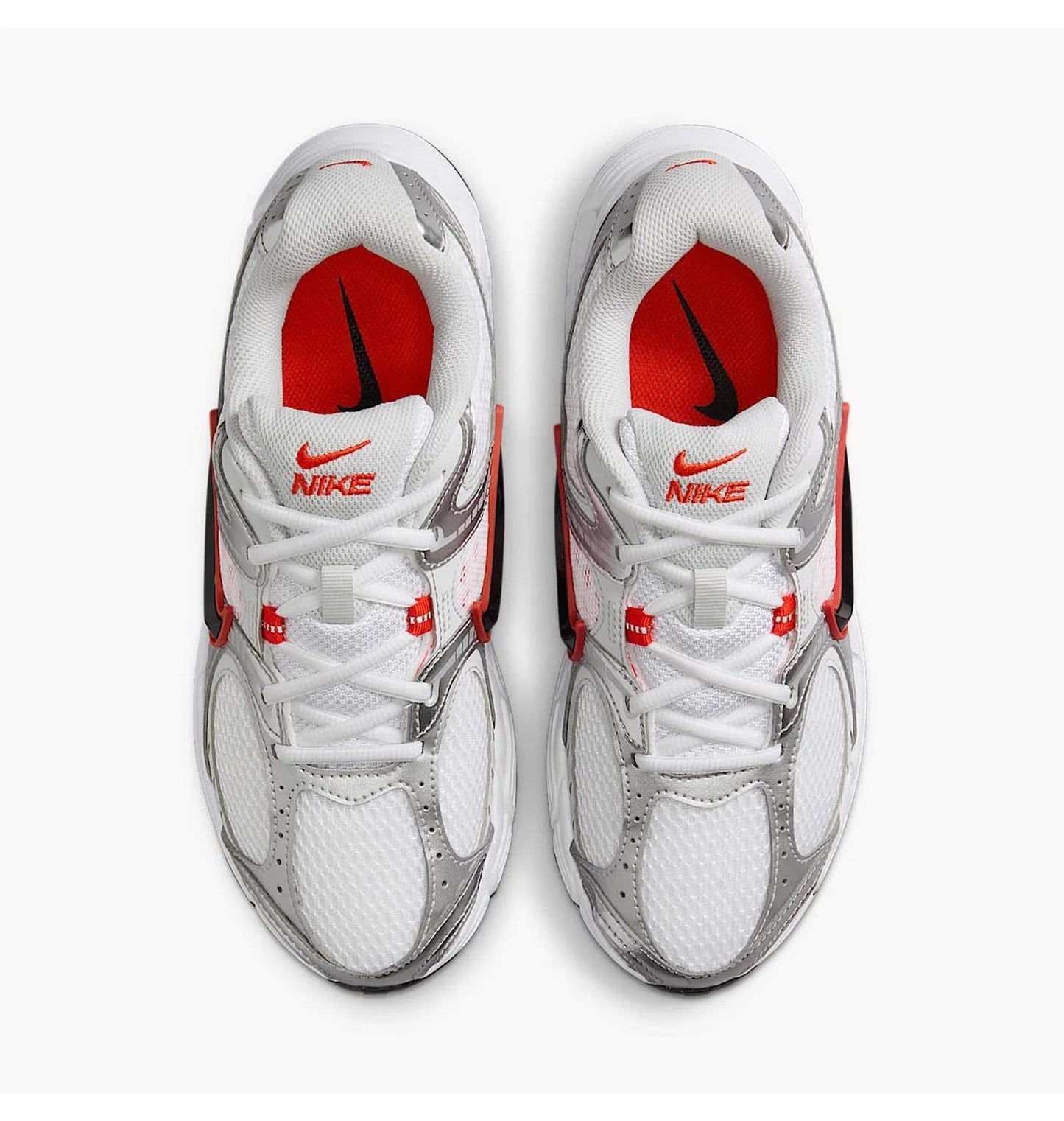 Кросівки жіночі Nike V5 Rnr (HQ7901-100)