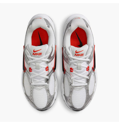 Кросівки жіночі Nike V5 Rnr (HQ7901-100)