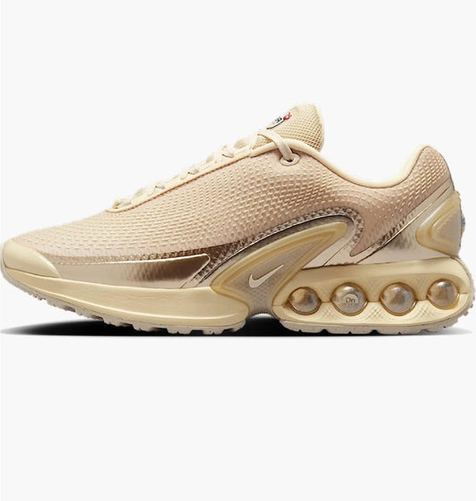 Кросівки жіночі Nike Air Max Dn (HV4861-200)