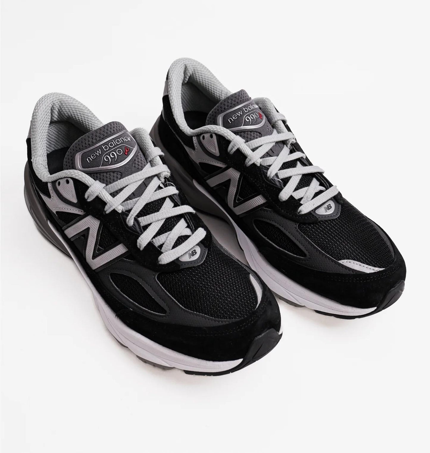 Кросівки чоловічі New Balance 990V6 (M990BK6)