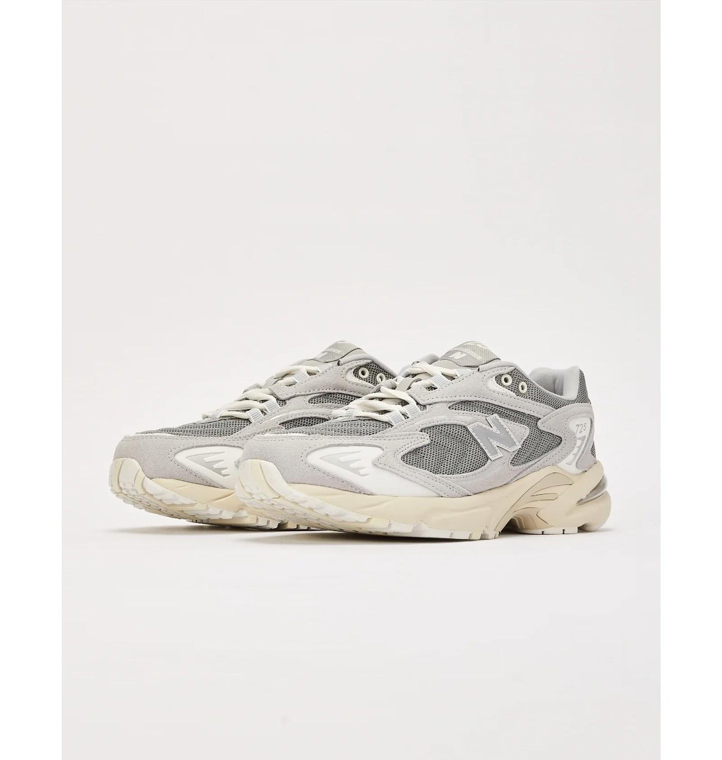 Кросівки чоловічі New Balance Grey Running Shoes Sneakers (ML725AA)