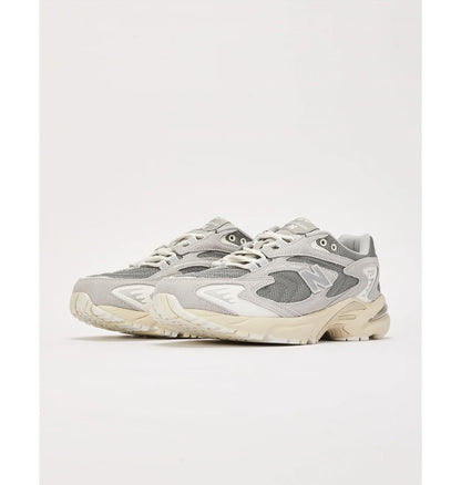 Кросівки чоловічі New Balance Grey Running Shoes Sneakers (ML725AA)