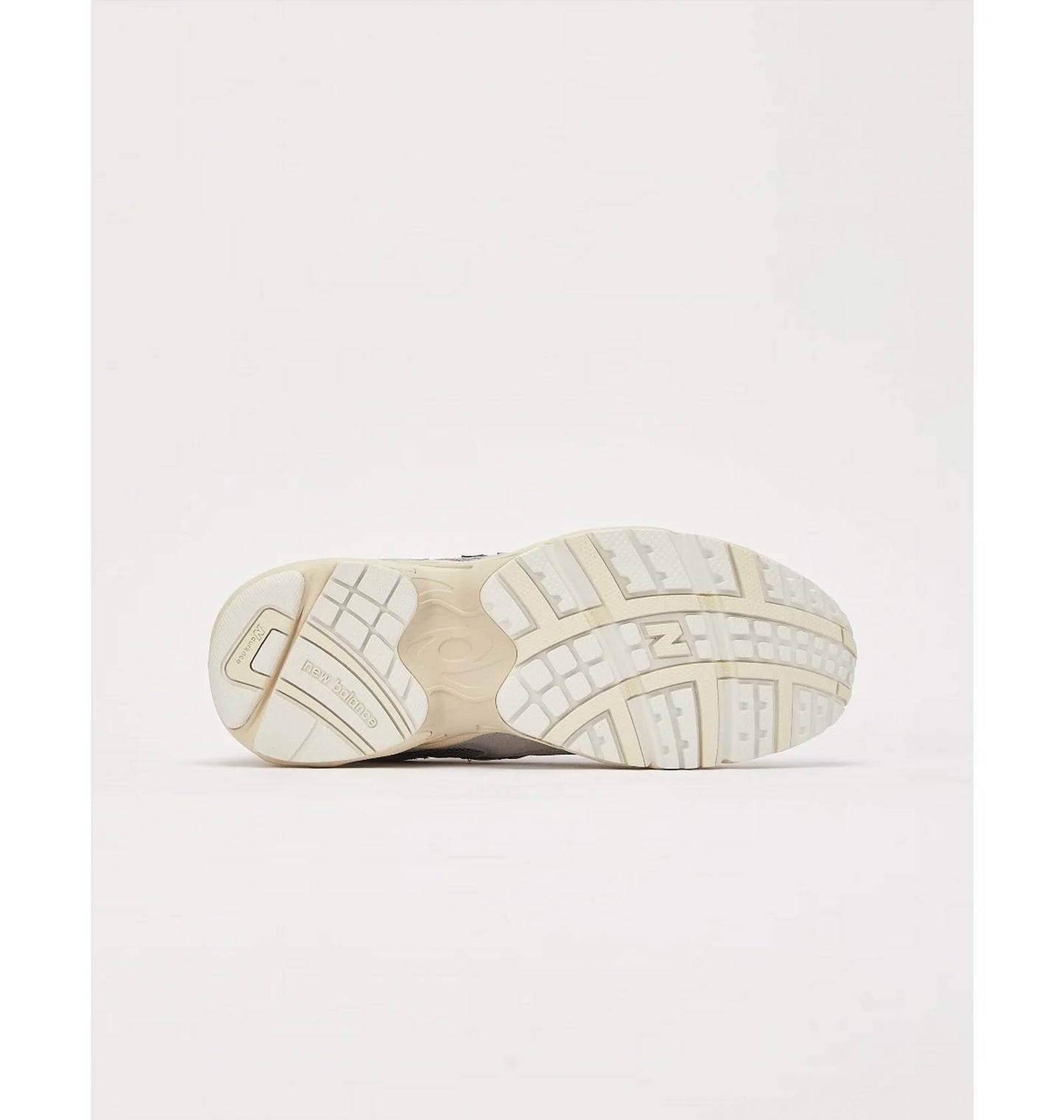 Кросівки чоловічі New Balance Grey Running Shoes Sneakers (ML725AA)