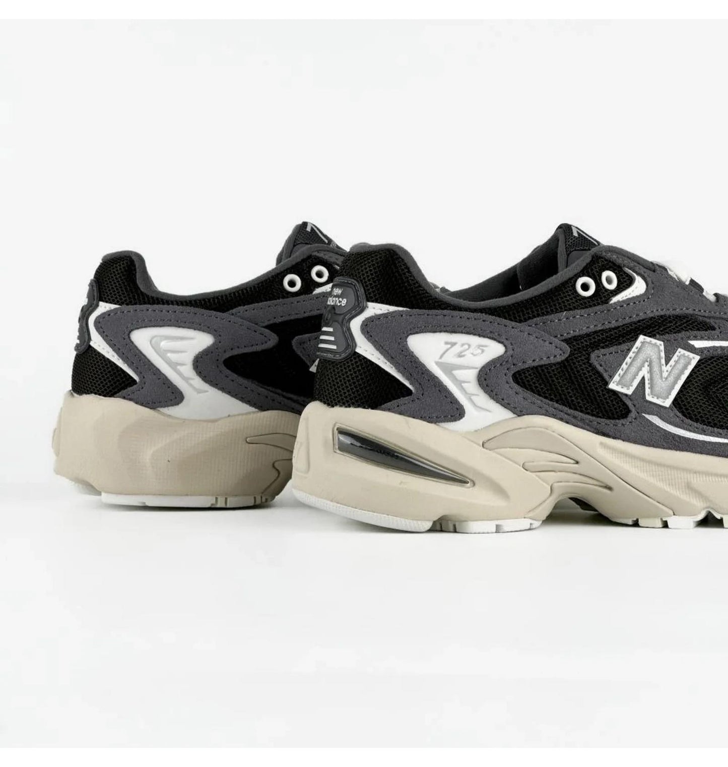 Кросівки чоловічі New Balance 725 (ML725AC)