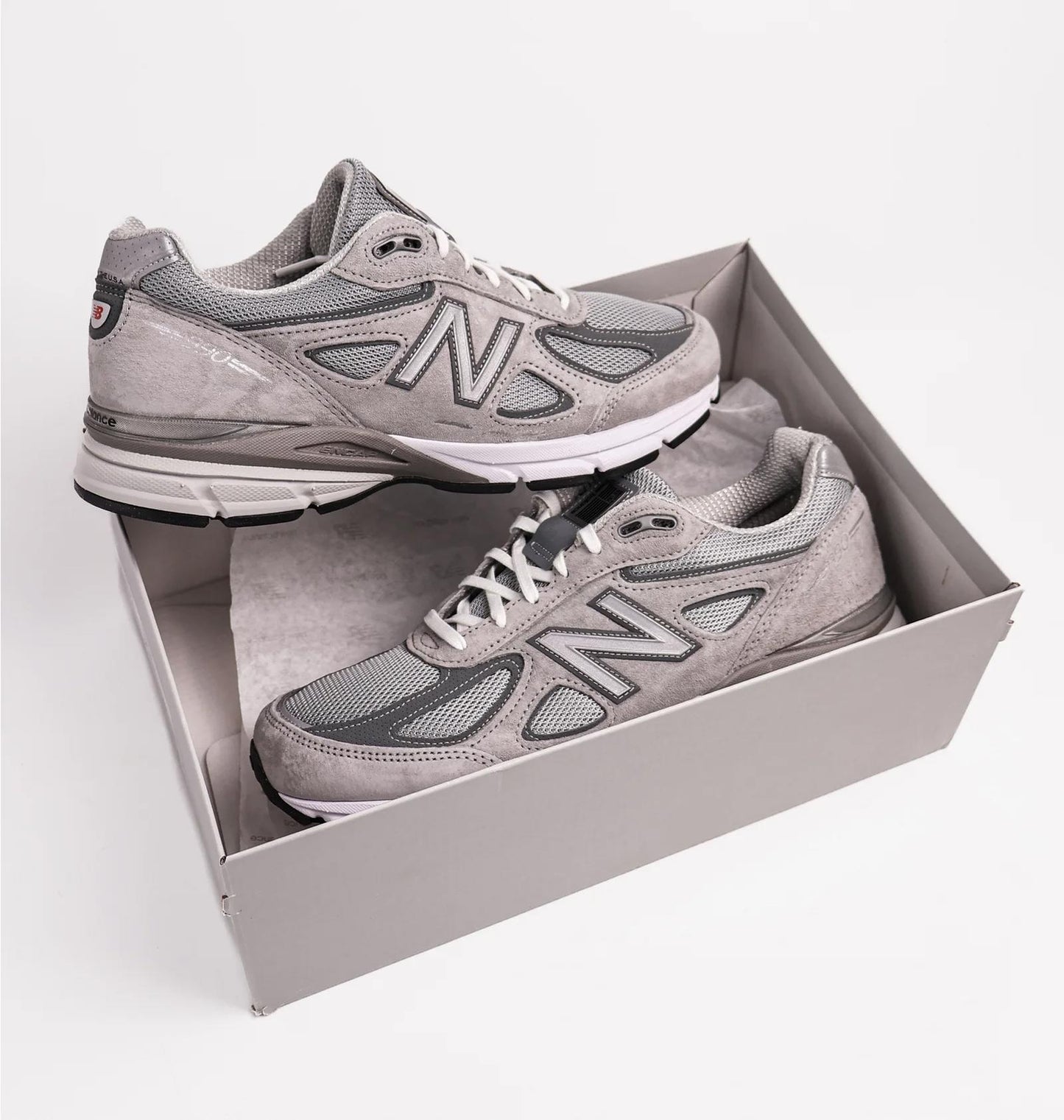 Кросівки чоловічі New Balance 990V4 (U990GR4)